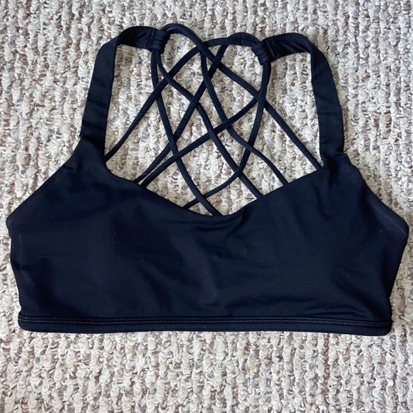 lululemon athletica Other - lululemon black free to be sports bra size 6
